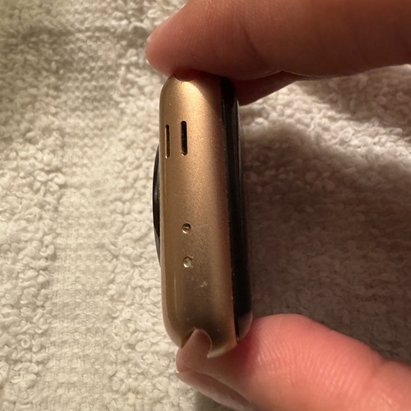  Watch Series 3 (2017)
Rose Gold - Picture 6 of 8